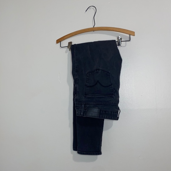 🦋Black Levi 711 Skinny jeans! - Picture 2 of 10